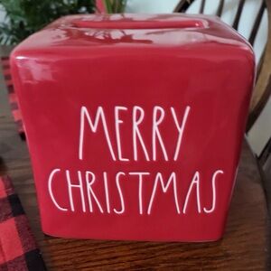 NWT RAE DUNN Red Merry Christmas Holiday Decor Facial Tissue Ceramic Box Holder